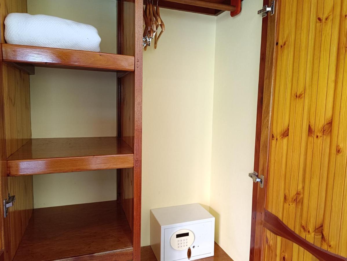 Апартаменты Badamier Self-Catering Ла-Диг Экстерьер фото
