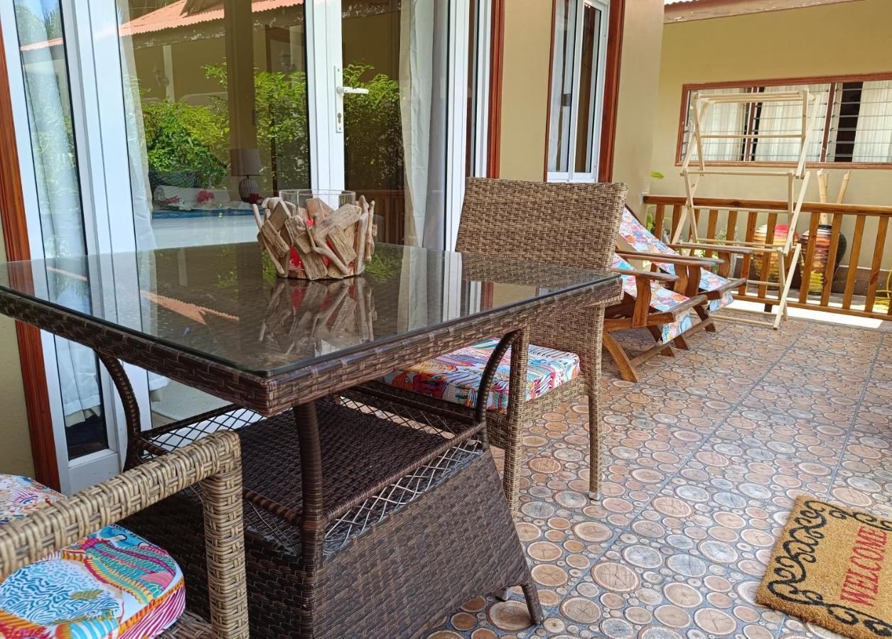 Апартаменты Badamier Self-Catering Ла-Диг Экстерьер фото